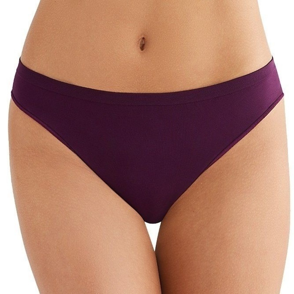 b.tempt'd by Wacoal Women Thong Panties Purple Small Seamless Stretch Underwear